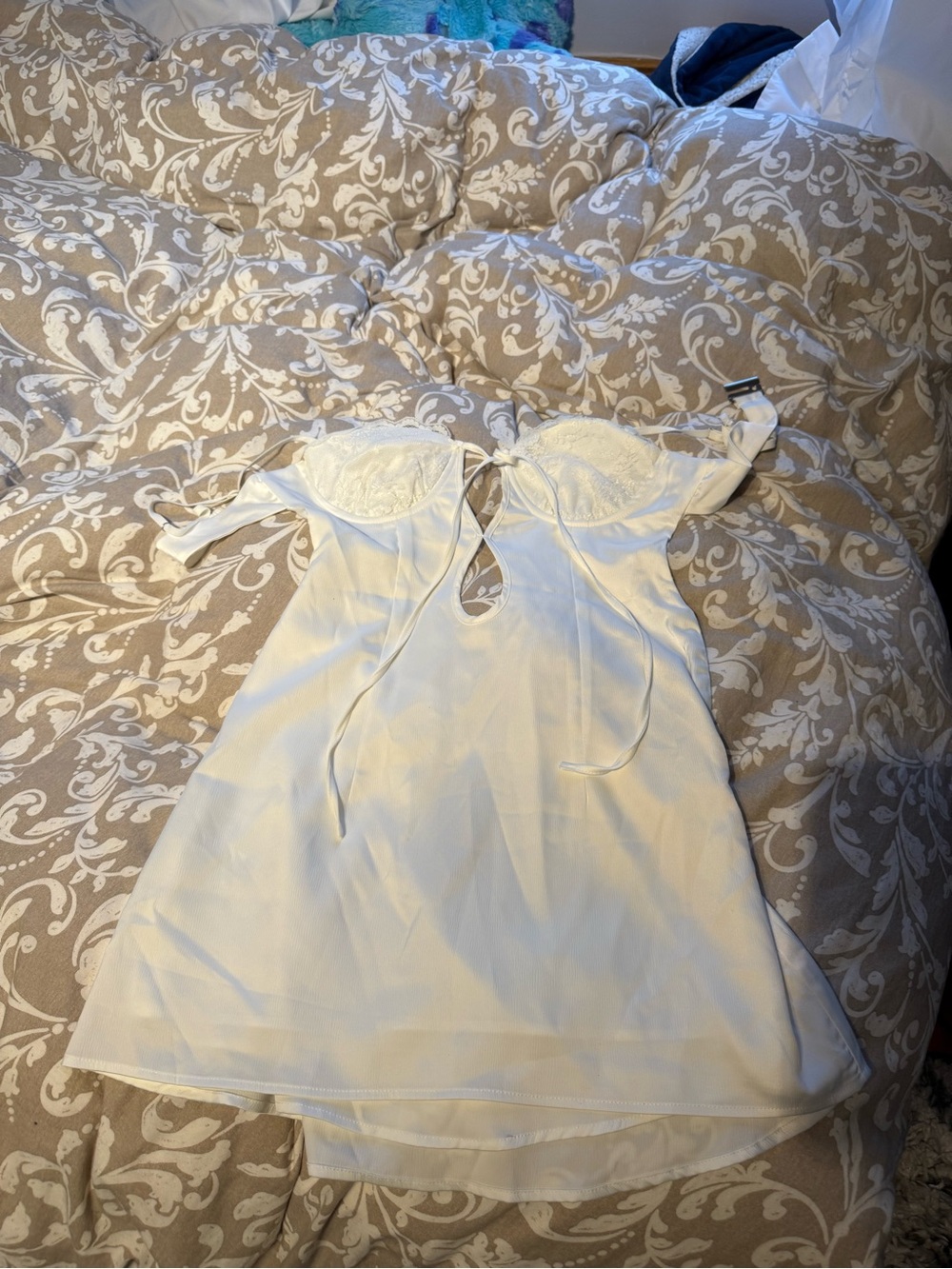 Outcast - White Lace-Trim Off-Shoulder Slip Dress